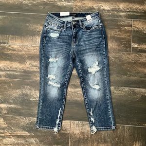 Judy Blue mid rise capri